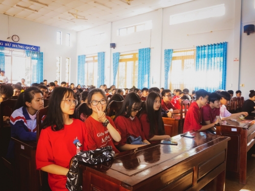Câu lạc bộ toán học tổ chức ngoại khóa 2019