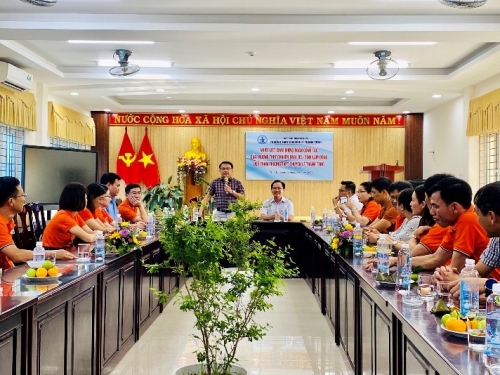 Hoạt động giao lưu học tập của trường THPT Chuyên Bảo Lộc với một số trường THPT chuyên ở khu vực miền Trung, miền Đông Nam bộ