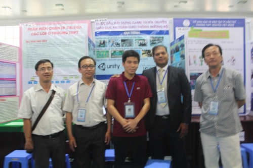 Học sinh trường THPT Chuyên Bảo Lộc tham gia cuộc thi KHKT Cấp quốc gia dành cho học sinh Trung học năm khu vực phía Nam tại Đồng Nai