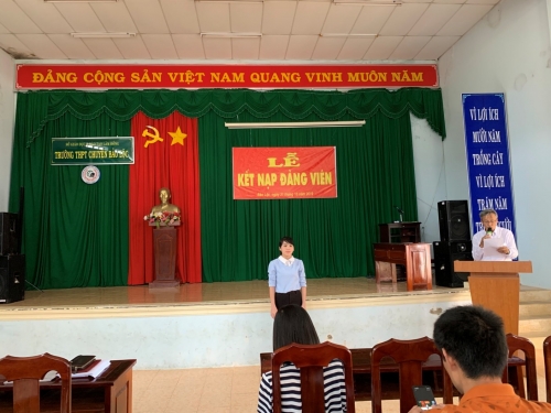KẾT NẠP ĐẢNG VIÊN VÀ BÁO CÁO CHUYÊN ĐỀ HỌC TẬP VÀ LÀM THEO TƯ TƯỞNG, TẤM GƯƠNG ĐẠO ĐỨC HỒ CHÍ MINH THÁNG 10/2019