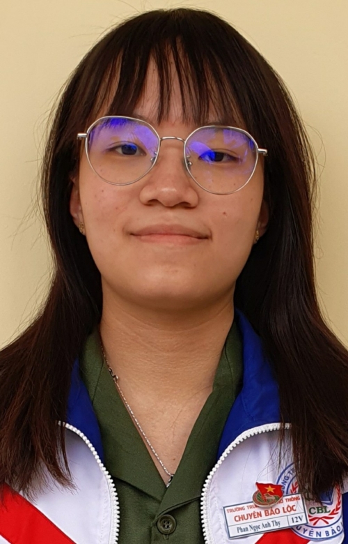 Phan Ngọc Anh Thy - Lớp 12 Văn