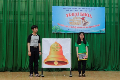 SÔI ĐỘNG NGOẠI KHÓA RUNG CHUÔNG VÀNG “TÌM HIỂU LỊCH SỬ VÀ CUỘC ĐỜI CÁC NỮ ANH HÙNG VIỆT NAM”