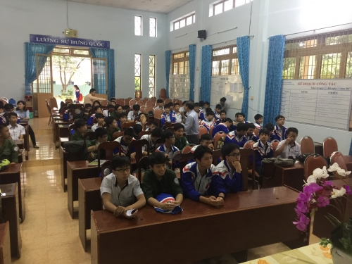 Tổ chức giáo dục giới tính cho các em học sinh